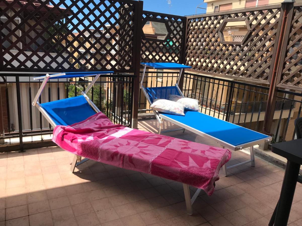Ferienwohnung Attico Via Capo Soprano Lido di Ostia Exterior foto